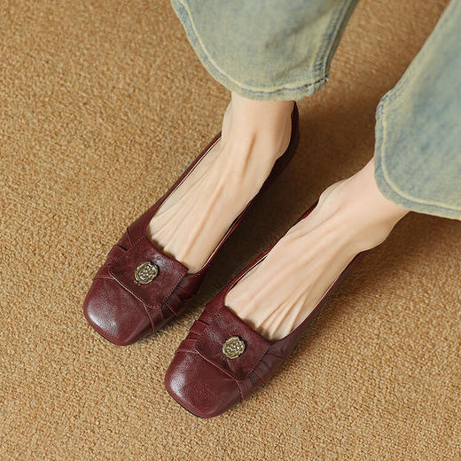 【预售5天】法式山茶花质感手抓软皮秋季粗中跟方头真软皮浅口单鞋女AJ&AJ9561 商品图3