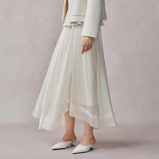 【林栖设计小店】绣花半身裙优雅百搭不规则设计宽松2025秋季新款裙子女F1953216 商品图4