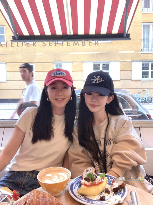 金蘑菇菇 少女百货店 早秋卫衣/百搭宽松减龄卫衣 商品图5