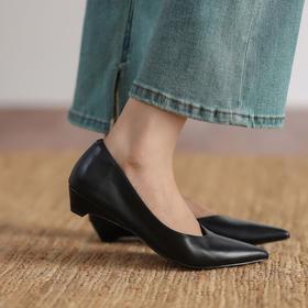 【预售5天】小牛皮羊翻法式极简风斜V口低跟鞋，一脚蹬气质尖头通勤工作鞋DMJ&82605