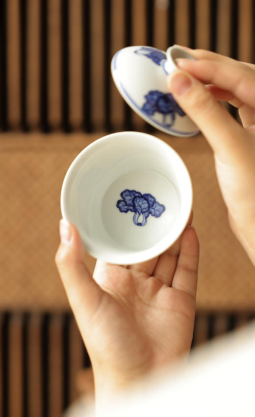 【朗瓷阁】仿清白菜马蹄盖碗满容约130cc 商品图3