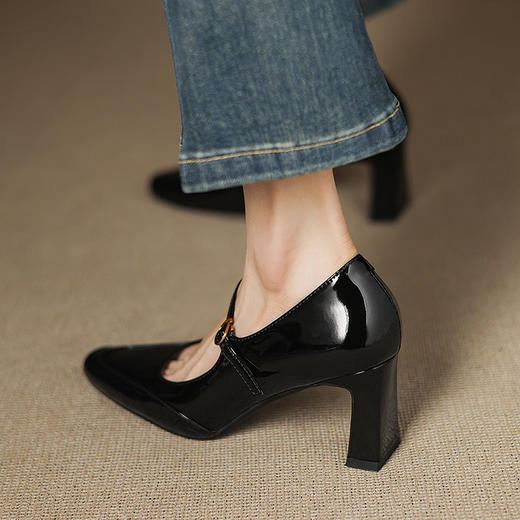 【预售5天】新款复古渐变羊漆皮浅口高跟玛丽珍鞋一字带圆头粗跟时装鞋QQJFG&JZ-1919F 商品图2