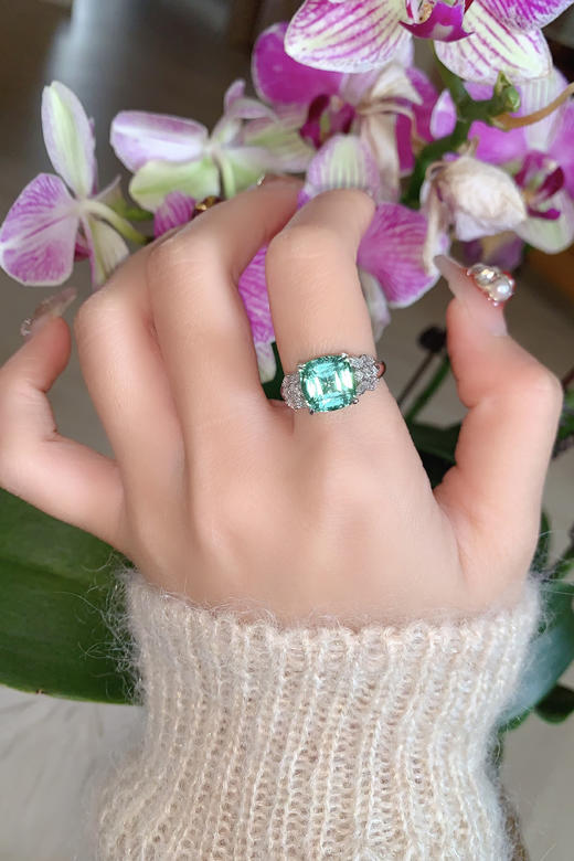 【梁小姐彩宝】能量石！18K金阿富汗拉贡双色碧玺钻石戒指3.52克拉(3-5天左右) 商品图1