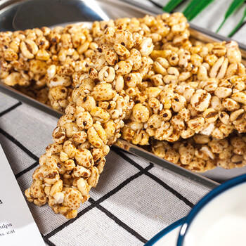 米老头 农夫小舍麦通芝麻味 粗粮膨化休闲零食四川特产 350g/袋 /休闲食品 /膨化食品 /米果卷 商品图1