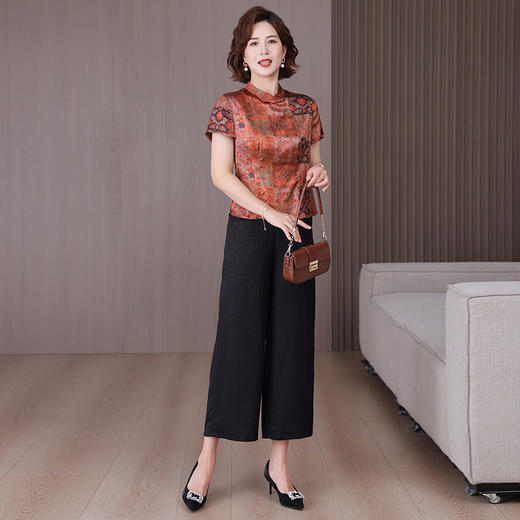 A34494品质气质妈妈新中式时尚复古钉珠真丝短款衬衫阔腿裤二件套装夏 商品图1