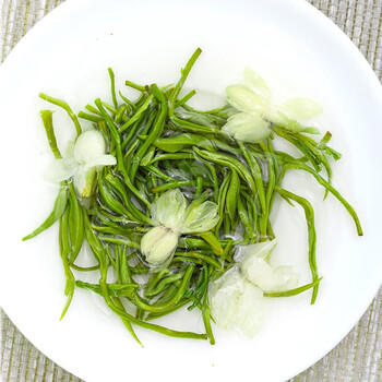 春上早茉莉花茶 新茶特级飘雪浓香型茉莉毛尖花茶叶500g送礼礼盒 /水饮冲调 /茗茶 /茉莉花茶 商品图0