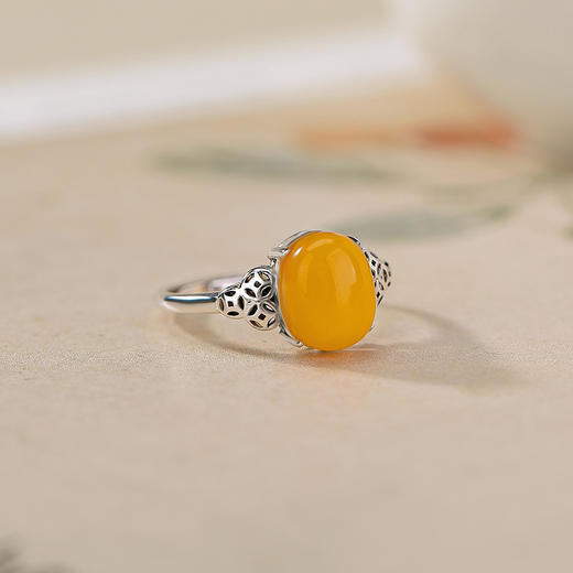 【财生】蜜蜡S925纯银蛋面椭圆钱币复古戒指【CW-JZ07114】 商品图1