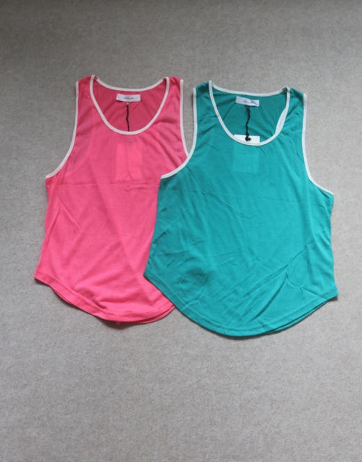 简单粗暴的 哈！女段 韩品订单 软薄棉纱 适合叠穿的 小背心 2色入 商品图0