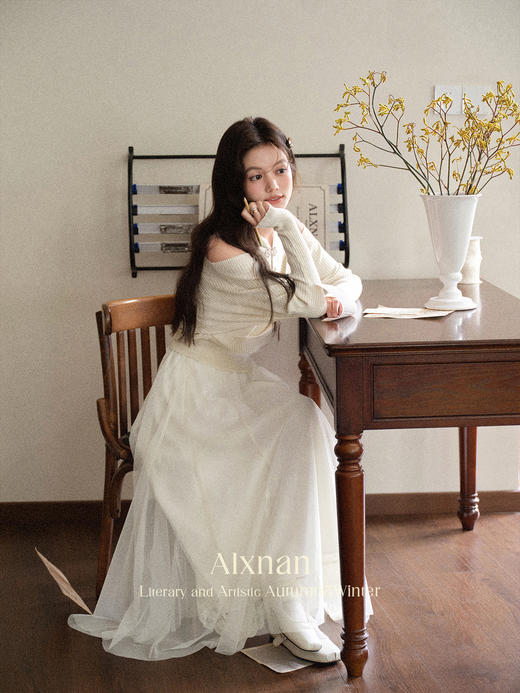 鹿向南「童话镇」温柔米白色网纱A字半身裙女秋季高级感气质裙子 商品图1