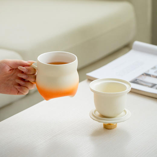 【为思礼】氤氲多彩陶瓷杯 办公室吸管杯 高颜值咖啡杯 女生伴手礼 家用茶水分离杯 奶油风陶瓷马克杯 商品图9