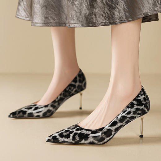【预售7天】欧美时尚性感高跟鞋女细跟春秋季新款浅口豹纹尖头单鞋女HY&M1117-1 商品图3