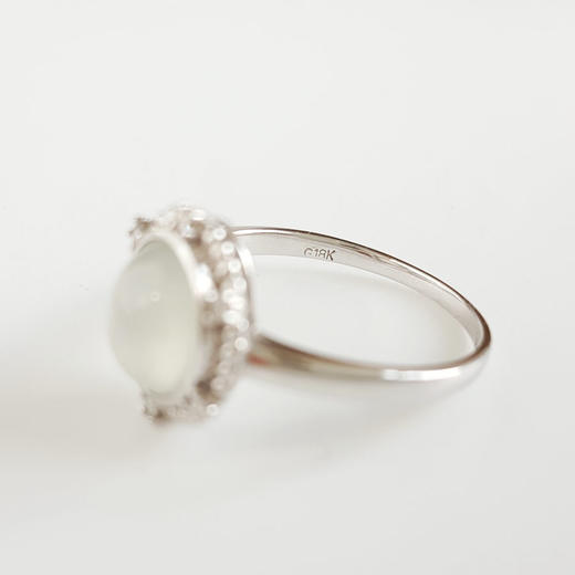 【天然正品】A货翡翠AU750白金镶钻镶天然细腻白色冰种蛋面翡翠戒指9.4*7.7MM（皆取最大值）戒圈：10号（戒圈可改）女士现售价：2680！310325AH49 商品图2