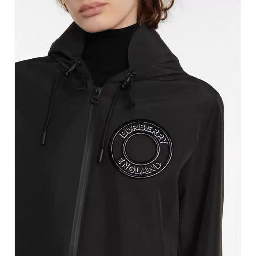 BR连帽冲锋衣。 只有8码 商品图1