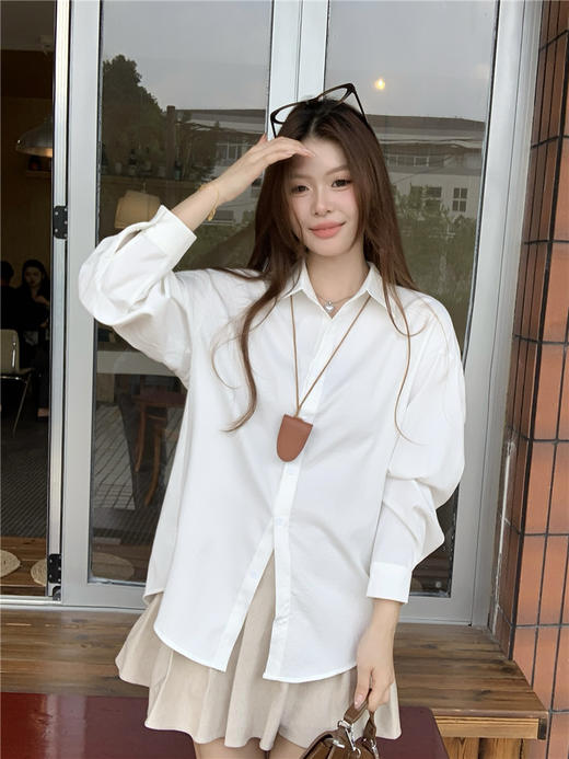 【初秋多巴胺穿搭｜把彩虹穿在身上！】纯色衬衫气质POLO领，亲肤的面料手感柔软，立体剪裁干净减龄 商品图7