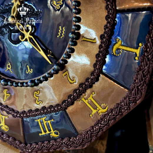 【积分兑换，60天内发货】天文钟包 古典玩偶 Lolita 商品图2