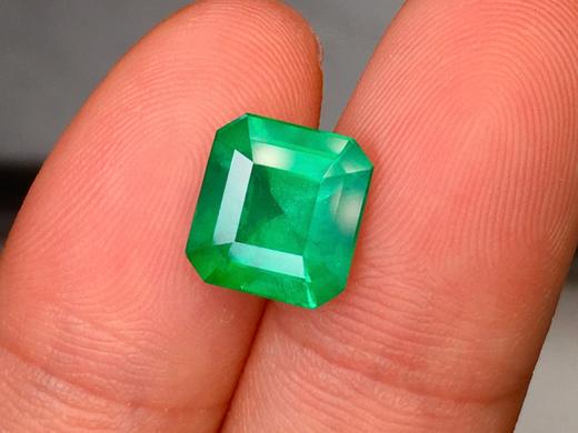 2.6ct刻面祖母绿裸石 商品图2