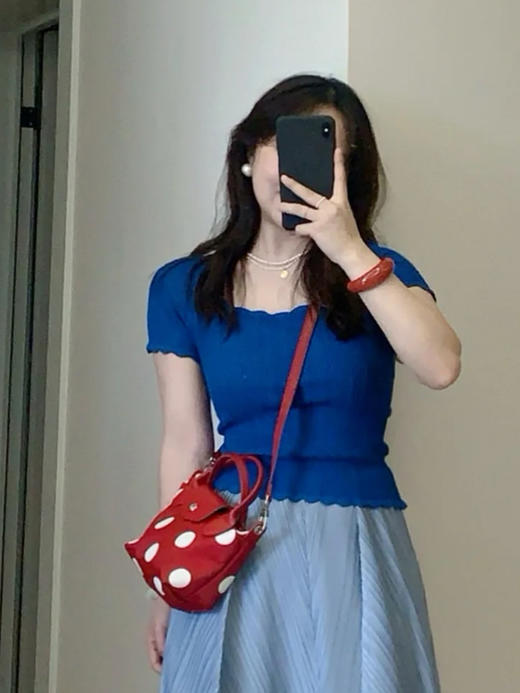 【百图lulu定制】【法式针织衫】高弹 柔软细腻纱线 花瓣方领 针织上衣 商品图2