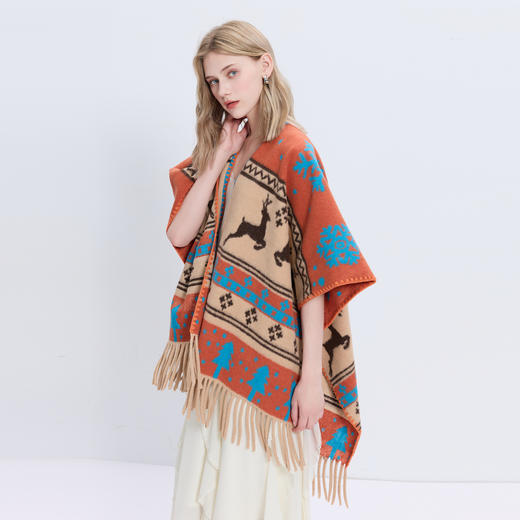 三彩2025新款游牧民族风小鹿提花波西米亚外搭针织披肩流苏 商品图2