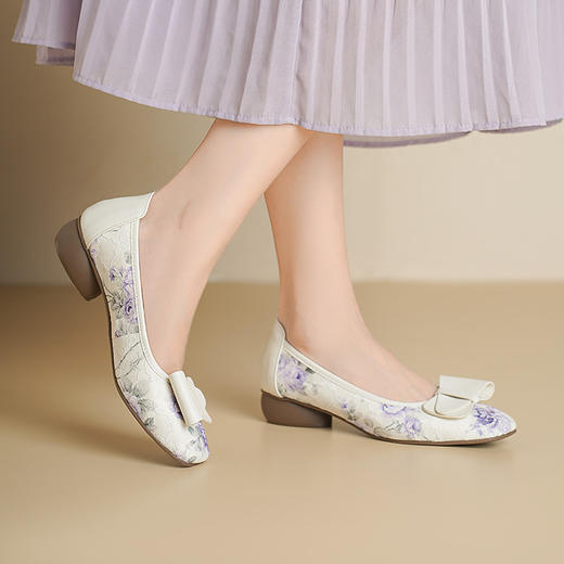 【预售5天】气质圆头低粗跟蝴蝶结浅口一脚蹬单鞋女新款秋季蓝色紫色ALS&2583 商品图0