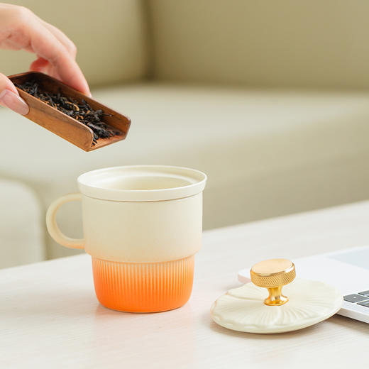 【为思礼】氤氲多彩陶瓷杯 办公室吸管杯 高颜值咖啡杯 女生伴手礼 家用茶水分离杯 奶油风陶瓷马克杯 商品图7