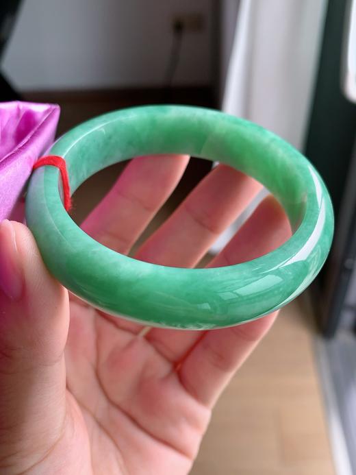 57圈口正圈翡翠手镯 商品图1