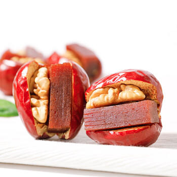 舌里枣夹核桃夹山楂糕1000g 红枣夹核桃仁 新疆红小派休闲年货零食 /休闲食品 /蜜饯果干 /枣 商品图2