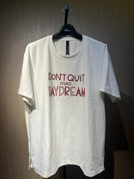 水淼2025秋新款高弹休闲字母钉珠T恤1248 商品图3