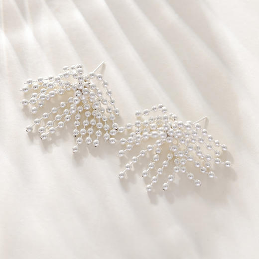 三彩2025新款时尚清冷镀银流光烟花流苏耳钉通勤耳饰小众礼物女 商品图4