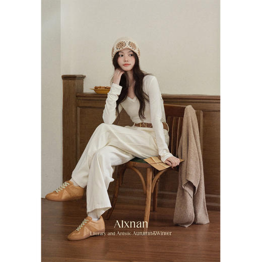 鹿向南「香颂奶霜」百搭杏白色牛仔裤女秋高腰显瘦垂感直筒阔腿裤 商品图4