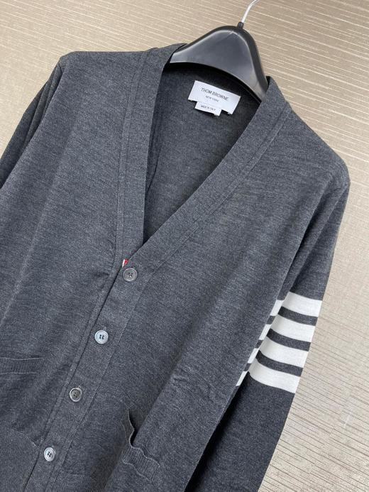 男款四道杠V领针织开衫022 商品图2