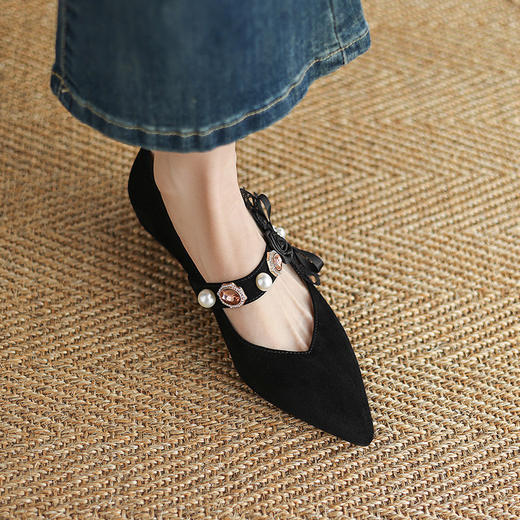 【预售5天】尖头浅口一字带磨砂皮内增高玛丽珍鞋女春秋款温柔气质粗跟时尚单鞋JLY&1966 商品图3