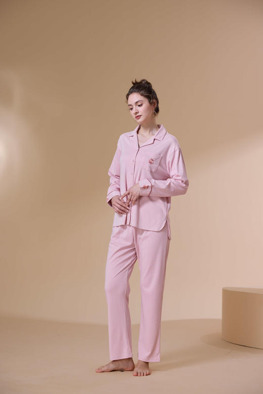 【109元限时秒杀】【秀黛】女翻领草莓绣花长袖套装女士棉质睡衣家居服S3551009T【门店同款】 商品图5