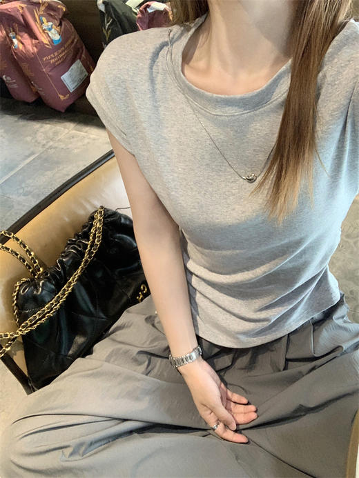 <曾小咸推荐>现货秒杀！卖完不补 ！微信打折价！韩系不规则修身短袖 日常89.99 立减40 秒杀49.99！ 商品图7