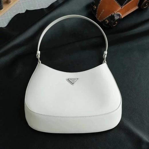 普拉达 Cleo 春夏腋下包（MM） 商品图4