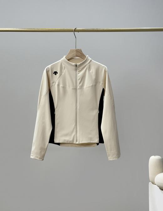 点此购买 迪桑特春秋季训练运动女士空气层运动上衣外套 qk 326401 商品图2