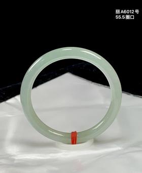 55圈口圆条翡翠手镯