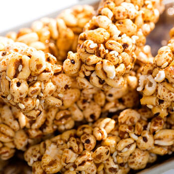 米老头 农夫小舍麦通芝麻味 粗粮膨化休闲零食四川特产 350g/袋 /休闲食品 /膨化食品 /米果卷 商品图3