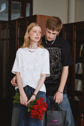 【通灵妃联名】IDEVERRAY品牌烫钻t恤短袖男宽松夏季情侣国潮上衣21MSL-TM677