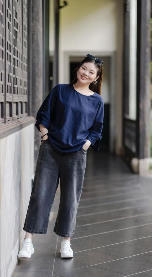 五天内发货【8分裤  牛仔裤】93%棉，7%粘纤，宽松牛仔裤，膝盖不鼓包，不紧绷，穿着舒适，裤脚特色猫须勾烂工艺！这条裤子非常适合屁股大、腿粗、胯宽的姐妹！深色耐脏显瘦杠杠的 商品图12