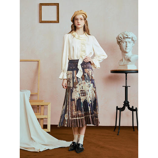 两三事 枫火阅川 2025秋季新款复古印花不规则百褶裙高腰半身裙 商品图2