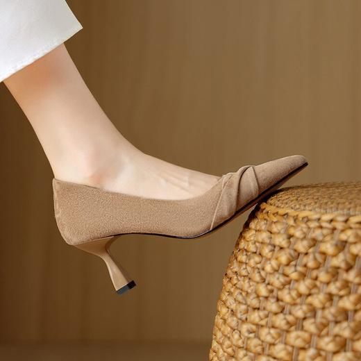 【预售5天】简约复古风~时尚驼色高跟鞋女秋新款真皮尖头细跟浅口优雅单鞋女DB&M6533 商品图0