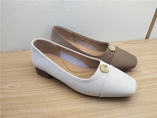 2024豪行春季新款24126837真皮时尚休闲浅口低跟女鞋单鞋 商品图0