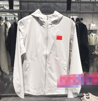 【冠军超值】安踏冠军全天候系列男士轻质冲锋衣防风透视徒步爬山152430608 商品图1