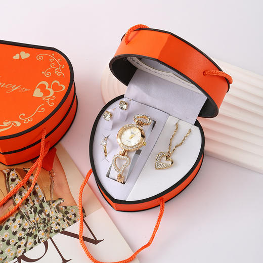 情人节优选！【浪漫惊喜，饰品五件套~】七夕情人节礼品套装 手表耳钉戒指项链生日爱心礼盒 饰品礼盒-QB 商品图3