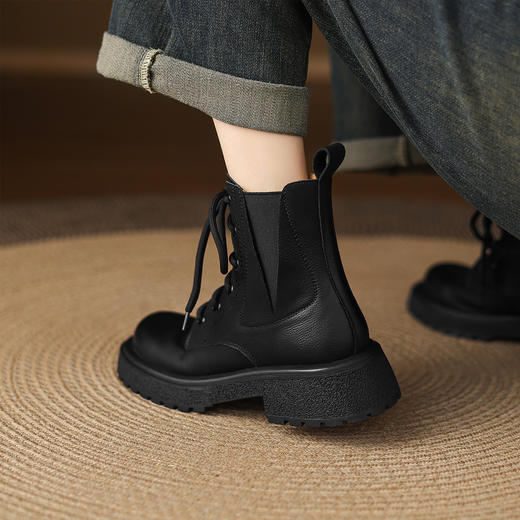 阿么手工女鞋2025新款复古风绑带马丁靴英伦女秋冬百搭短靴4.5CM 商品图3