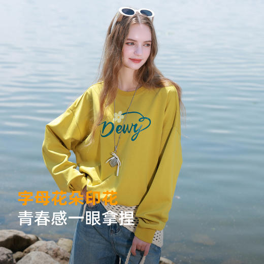 三彩2025秋季新款花朵字母印花卫衣套头衫宽松休闲落肩袖Z 商品图1