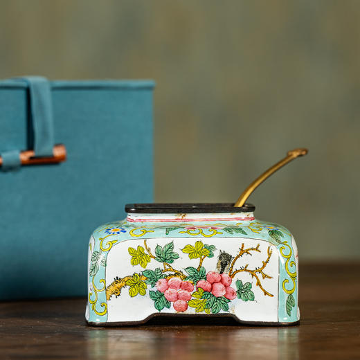 清	铜胎画珐琅花鸟纹方形水盂含勺 商品图0