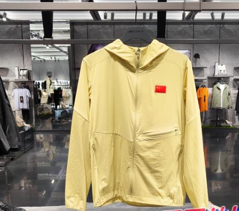 【冠军超值】安踏冠军夏日皮肤衣男士轻薄外套透气运动上衣专柜152430603 商品图2