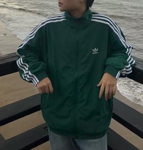开学季三叶草时髦三道杠夹克