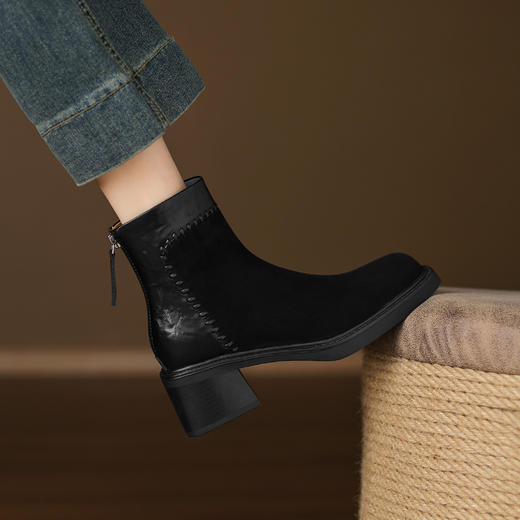 阿么手工女鞋高级感绒面短靴高跟2025新款秋冬复古气质时装靴6CM 商品图1